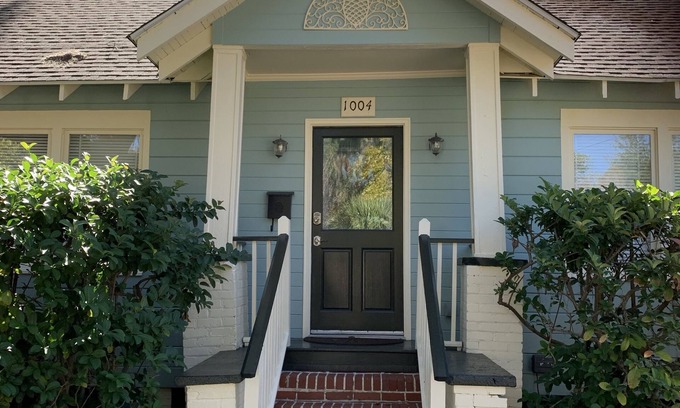 Historic District Cabaña | Cozy Cottage in the Heart of Historic District!