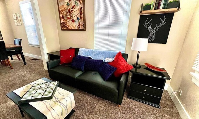 North Park Casa | Cozy cottage in the heart of the big city- dog friendly