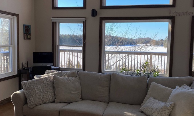 Frontenac Cabaña | Cozy Cottage/Lake House on hill top. Waterfront with breathtaking views.