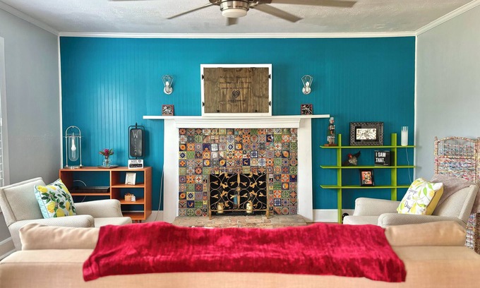 Indian River Bluff Cabaña | Cozy cottage minutes from beaches, historic downtown, and vibrant arts district!