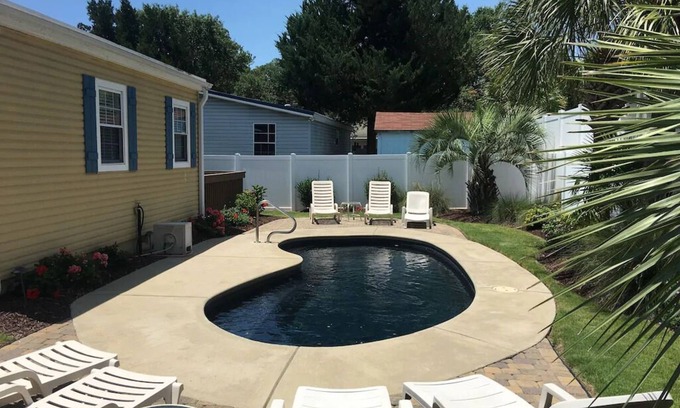 Crescent Beach Casa | Cozy Cottage with a pool near the Beach!! Summer Prices Just Reduced!