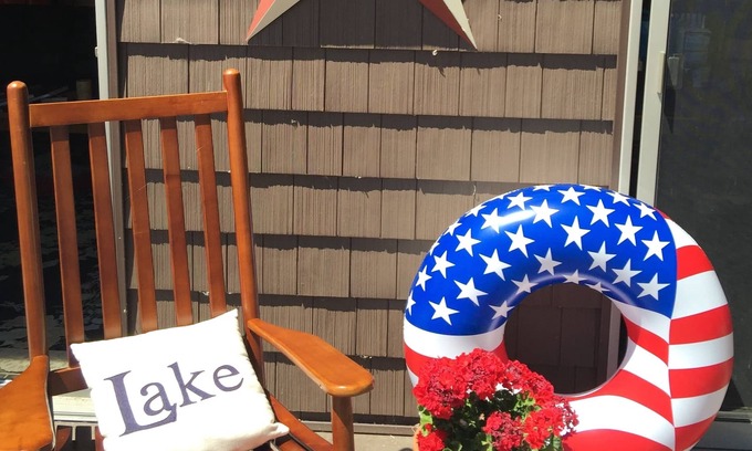 Valois Cabaña | Cozy cottage, with exceptional views of Keuka Lake.