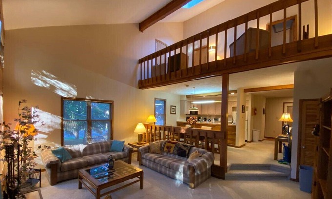 East Stroudsburg Casa | Cozy Country Getaway