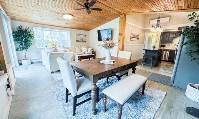 Etna Casa | Cozy Country Home 7 Min to Cornell Peaceful Private Retreat