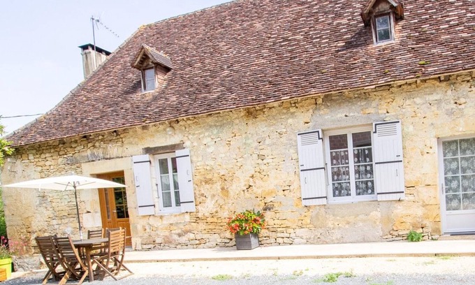 Tourtoirac Cabaña | Casa de campo en Tourtoirac con jardín, wifi, actividades y más!