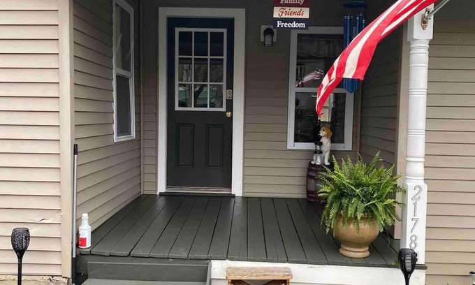 Swain Apartamento | Cozy Couples Farmhouse Cottage- Minutes walk from Swain Ski Resort
