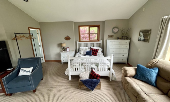Hobart Apartamento | Cozy Creekside Studio