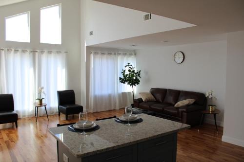 Newark Casa | Cozy & Deluxe Apartment - EZ Access to NYC