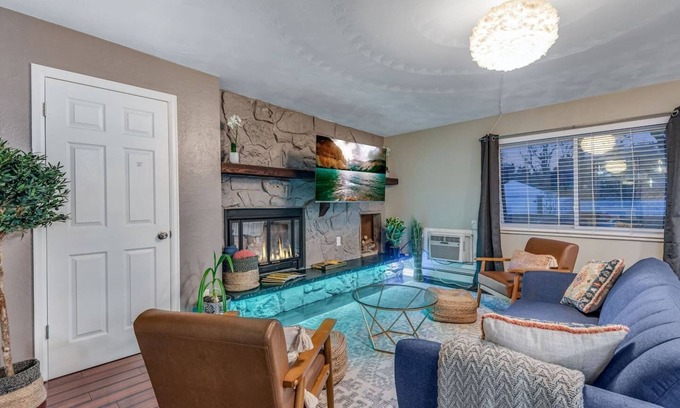 Berkley Condominio | ☀Embrace the Local Lifestyle with Luxurious Comfort☀
