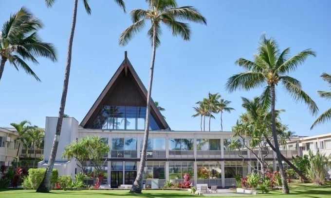 Kahului Apartamento | Cozy Double-Bed Room w/ WiFi, Large TV, & Mini-Refrigerator