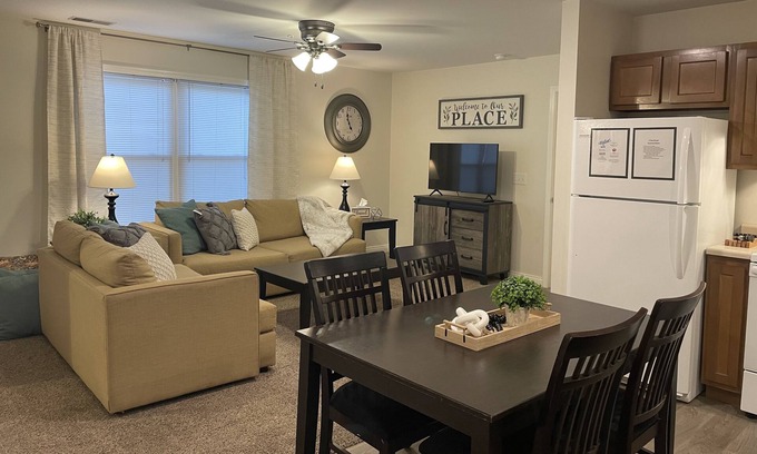 Washington Condominio | Cozy East Side Condo in Washington close to City Park and Hospital