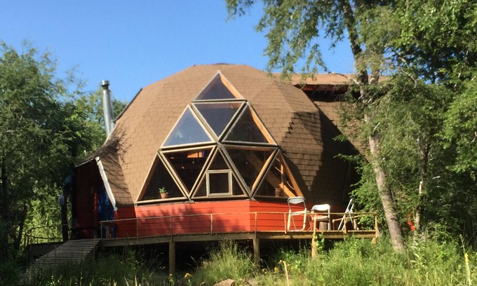 Pinto Casa | Acogedora experiencia ecológica de domo en la naturaleza virgen