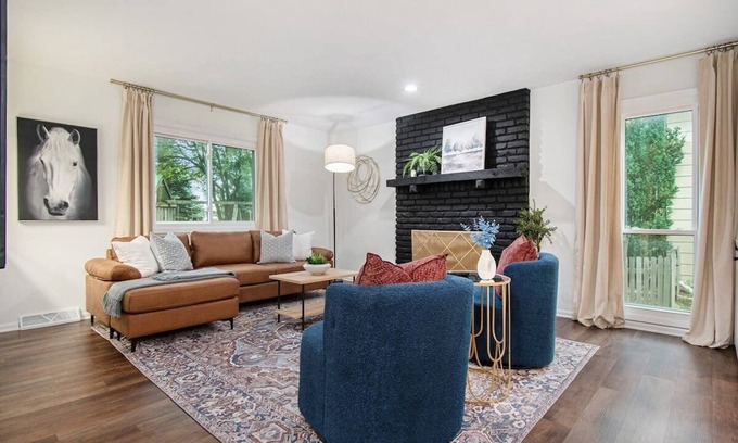 Millard Casa | Cozy & Elegant Gem, Fenced Yard, BBQ & Games!