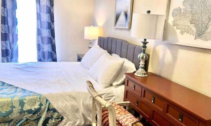 Bloomfield Apartamento | Cozy Entire Apt 3 Friendship Park free parking