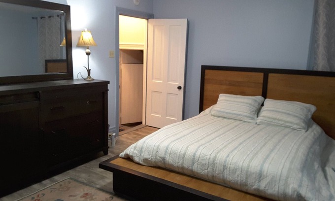 Marshall-Shadeland Casa | Cozy escape close to downtown, stadiums & parks