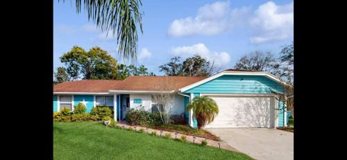 Spring Hill Casa | cozy family vacation spring hill ,weeki wachee