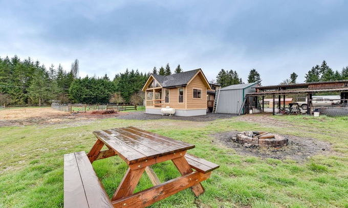 Toledo Cabaña | Cozy Farm Cottage: 41 Mi to Mount St Helens!