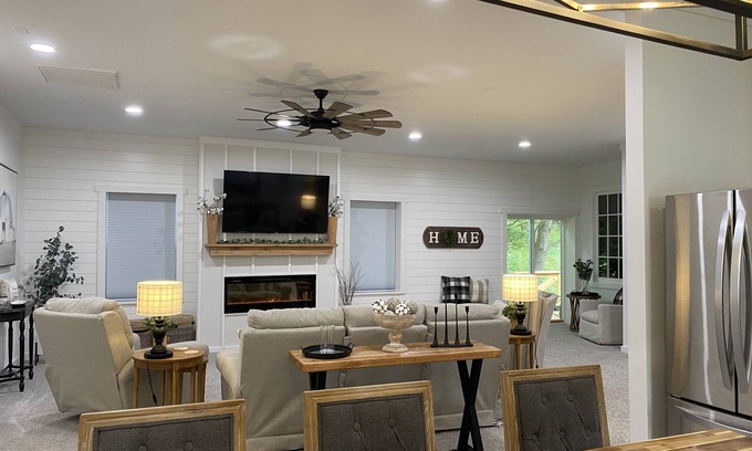 Mount Vernon Casa | Cozy Farmhouse in Mount Vernon