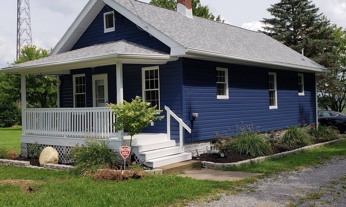 Poland Casa | Cozy, Farmview Bungalow, with Central Location!