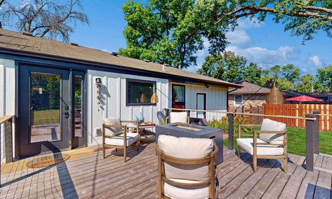 Crystal Casa | Cozy fenced in home with central AC, Fire table, WiFi, and large deck