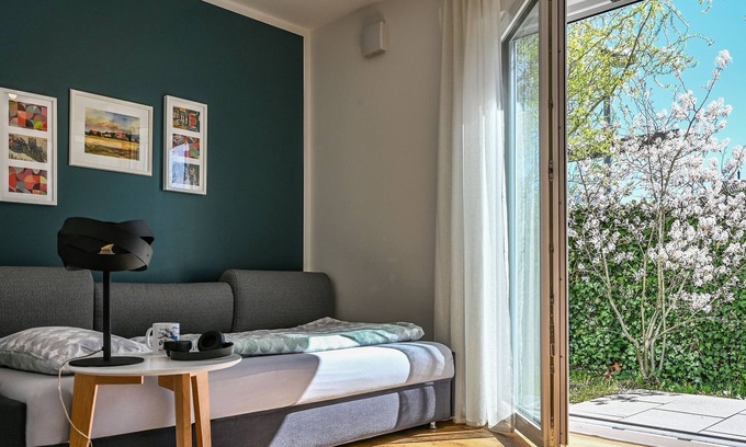 Waggershausen Apartamento | Cozy first floor apartment with covered terrace - ideal for 4-legged friends.