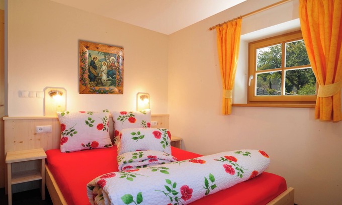 Velturno Apartamento | Cozy first floor apartment with garden, direct access to the playground