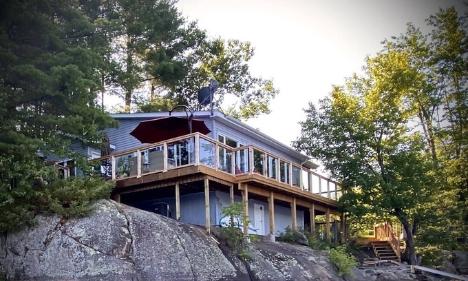 Muskoka Lakes Cabaña | Acogedora cabaña de cuatro estaciones en el lago Brandy