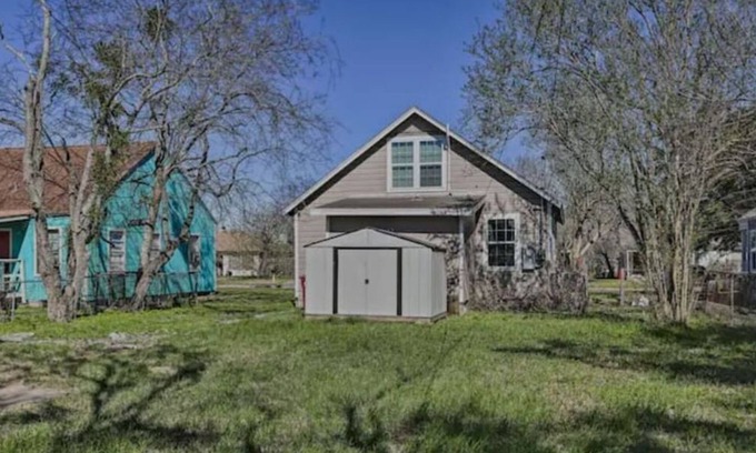 Freeport Casa | Cozy Freeport Abode Near Boating