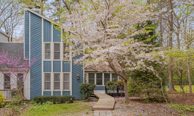 North Raleigh Casa | Cozy Fully-Renovated 2 BRM 2 Bath Near North Hills