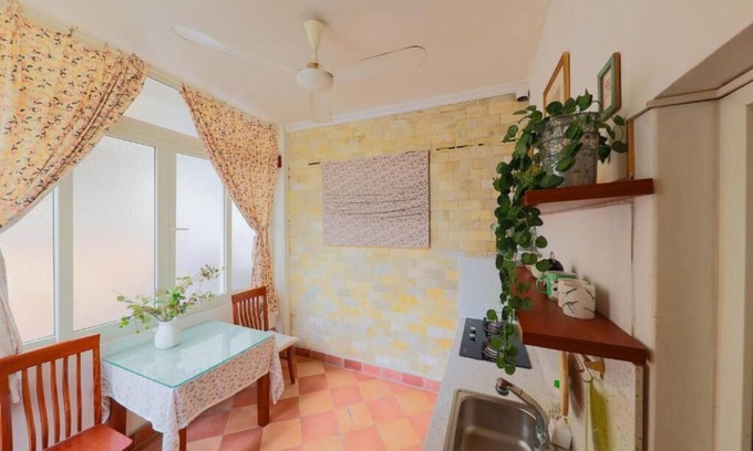 Hang Trong Apartamento | Cozy Fun Homestay 12