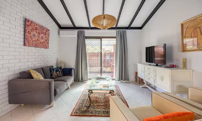 Mount Lawley Villa | Cozy, functional unit walkable to most amenities