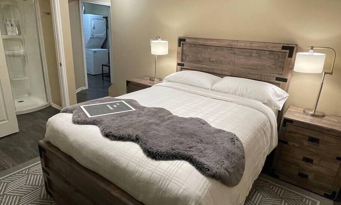 Fort Simpson Apartamento | Cozy Furnished Apartment