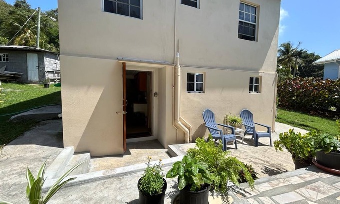 Westerhall Apartamento | Cozy Garden Studio for 2 + parking