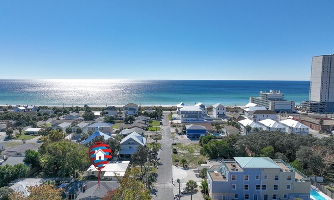 Bid-a-wee Beach Casa | Cozy Gem Hideaway! Private Beach within 2 mins!