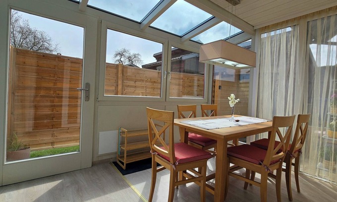 Kaufbeuren Apartamento | Cozy, ground-floor vacation apartment with conservatory in the beautiful Allgäu