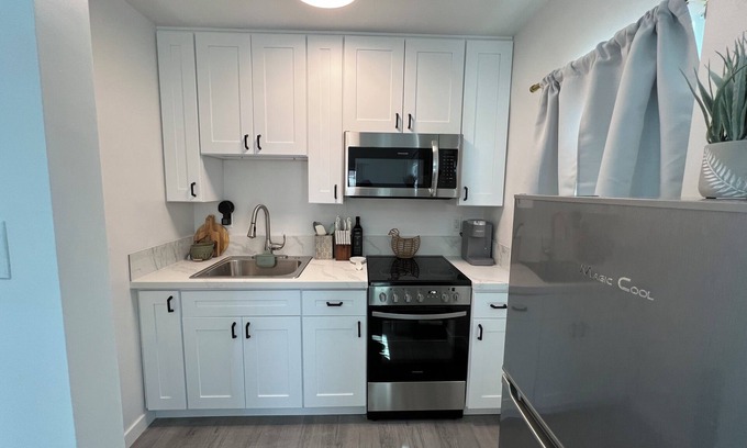 Whittier Apartamento | Cozy guest suite w/kitchen & patio - great location- Disney-Beaches-DTLA-Uptown