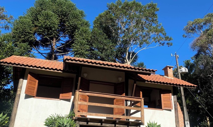 Vitor Hugo Chalet De Esquí | Cozy guesthouse surrounded by nature, total privacy, fireplace