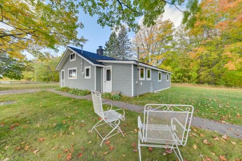 Harbor Springs Casa | Cozy Harbor Springs Vacation Rental, 13 Mi to Town