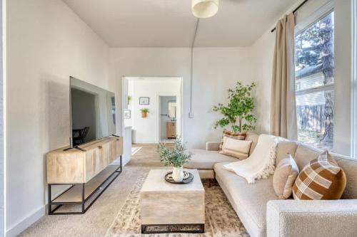 Corbett - Terwilliger - Lair Hill Casa | Cozy Haven by the Hill - Downtown & OHSU