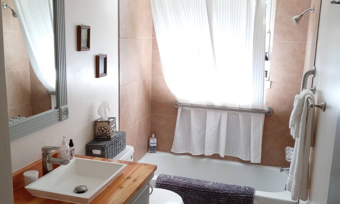 Springdale Casa | Cozy Hideaway in Town