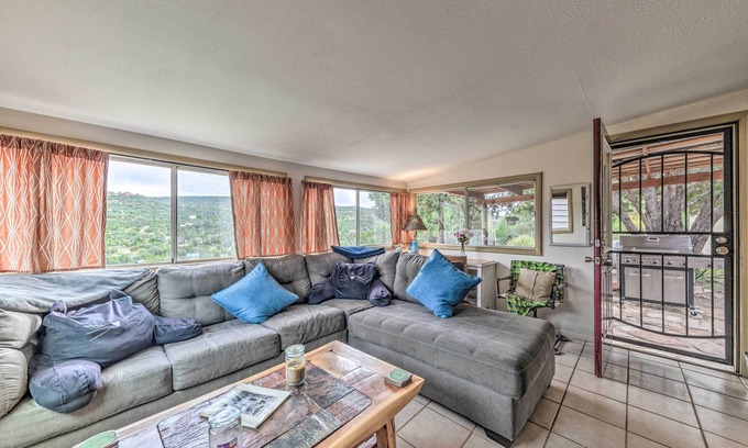 High Rolls Mountain Park Cabaña | High Rolls Cottage w / Mtn Vistas-8 Mi a Cloudcroft!