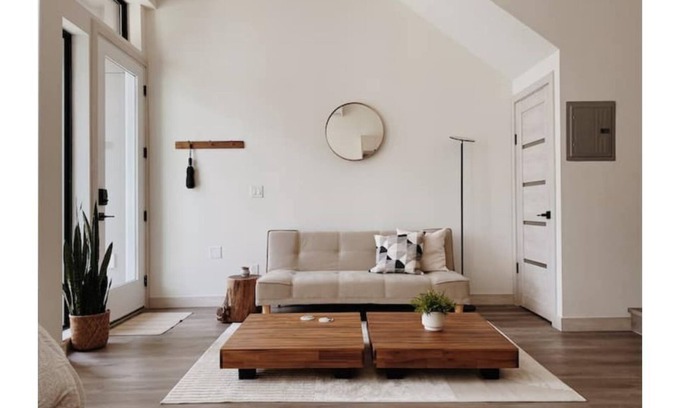 Loyal Heights Apartamento | Cozy & Hip Japandi-Style Studio in the Heart of Ballard