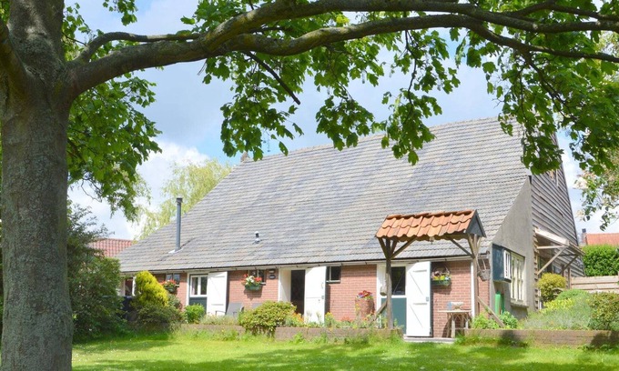 Municipality of Bergen op Zoom Casa | Acogedora casa de vacaciones en Bergen op Zoom con vistas al jardín