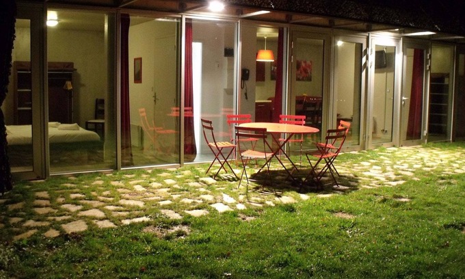 Sainte-Fereole Casa | Moderna casa de vacaciones en un paisaje montañoso cerca de Brive