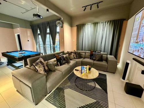 Bukit Indah Casa | Cozy Holiday Home Karaoke BBQ Bukit Indah JB