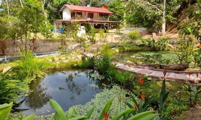 San Isidro de El General Casa | Cozy Home with waterfall near beach