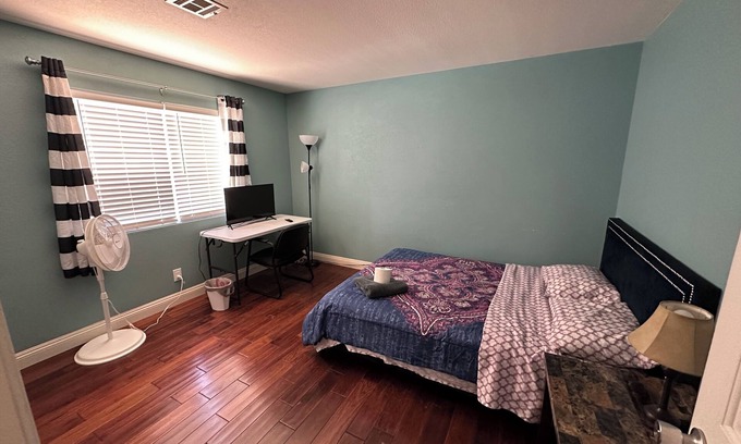 Spring Valley Casa | Cozy Home 2-4