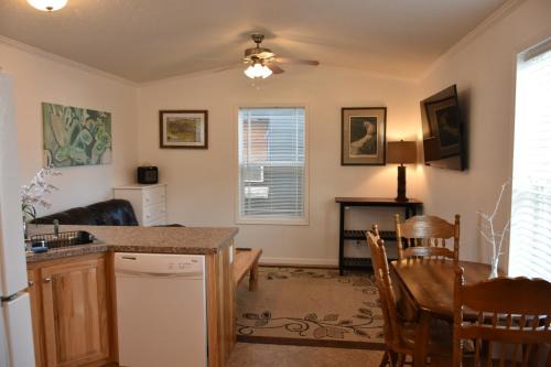 Gardiner Apartamento | Cozy Home by Yellowstone River Confluence