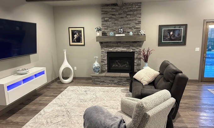 North Spearfish Casa | Cozy home close to all attractions w/ a fabulous kitchen and all amenities!