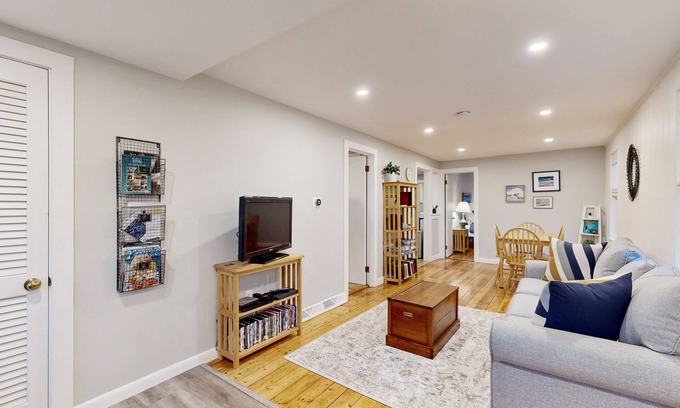 Barnstable Casa | Cozy home close to the beach with patio, Washer/Dryer, & Partial AC